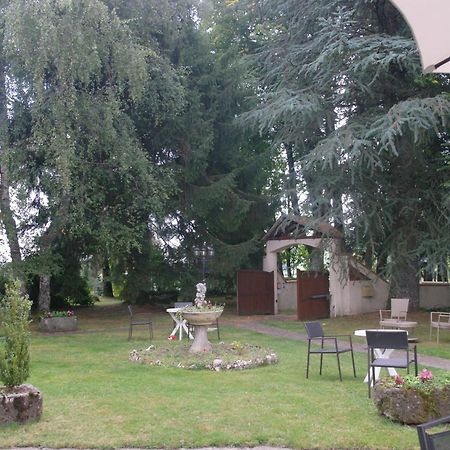 Hostellerie Saint Clement Vic-sur-Cère Eksteriør billede