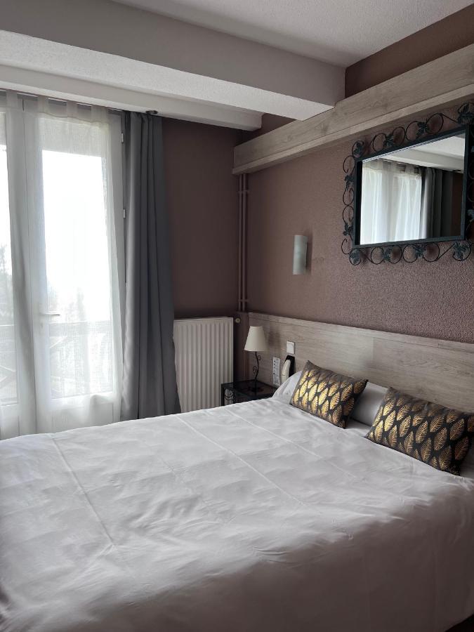 Hostellerie Saint Clement Vic-sur-Cère Eksteriør billede