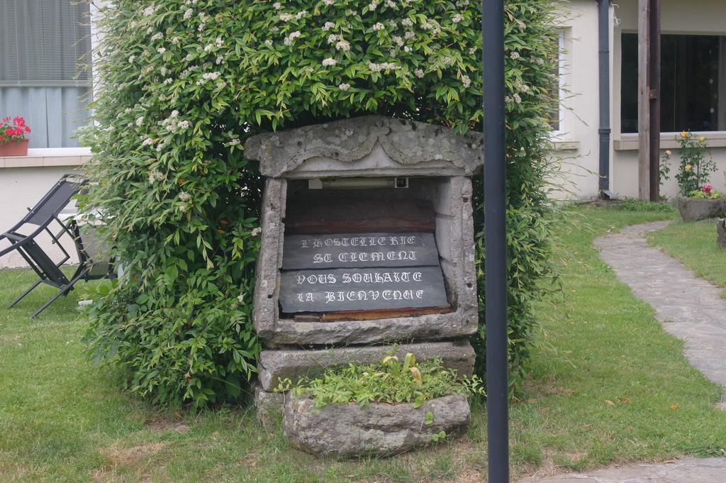 Hostellerie Saint Clement Vic-sur-Cère Eksteriør billede