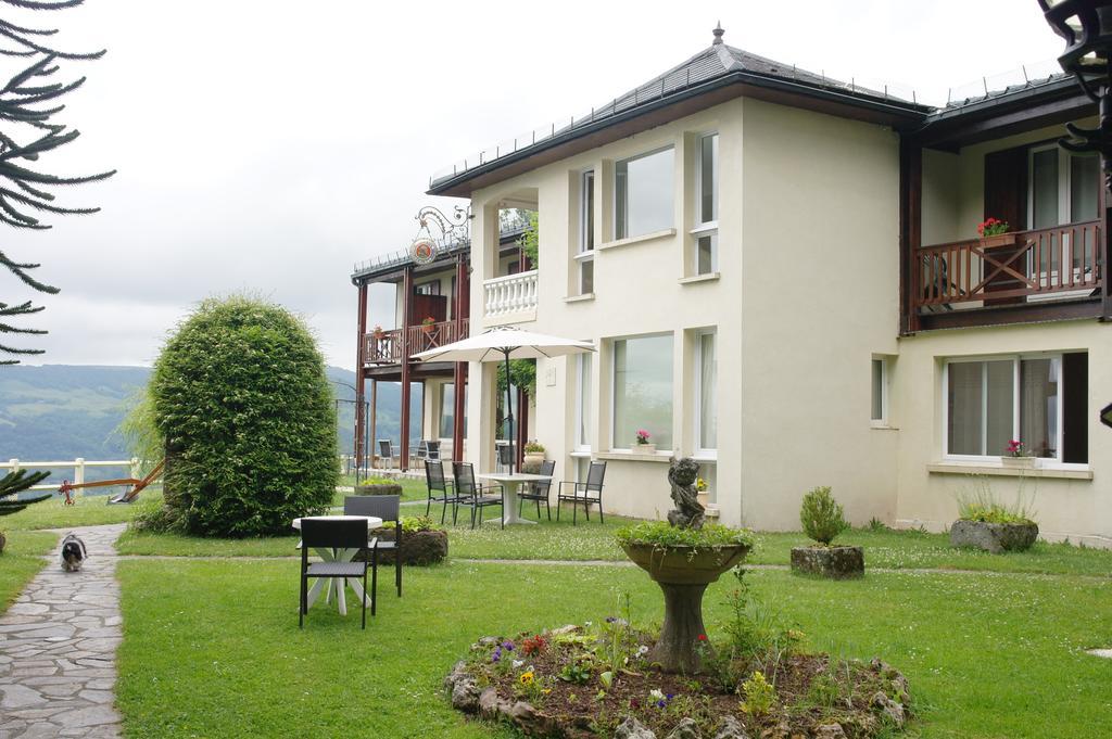 Hostellerie Saint Clement Vic-sur-Cère Eksteriør billede